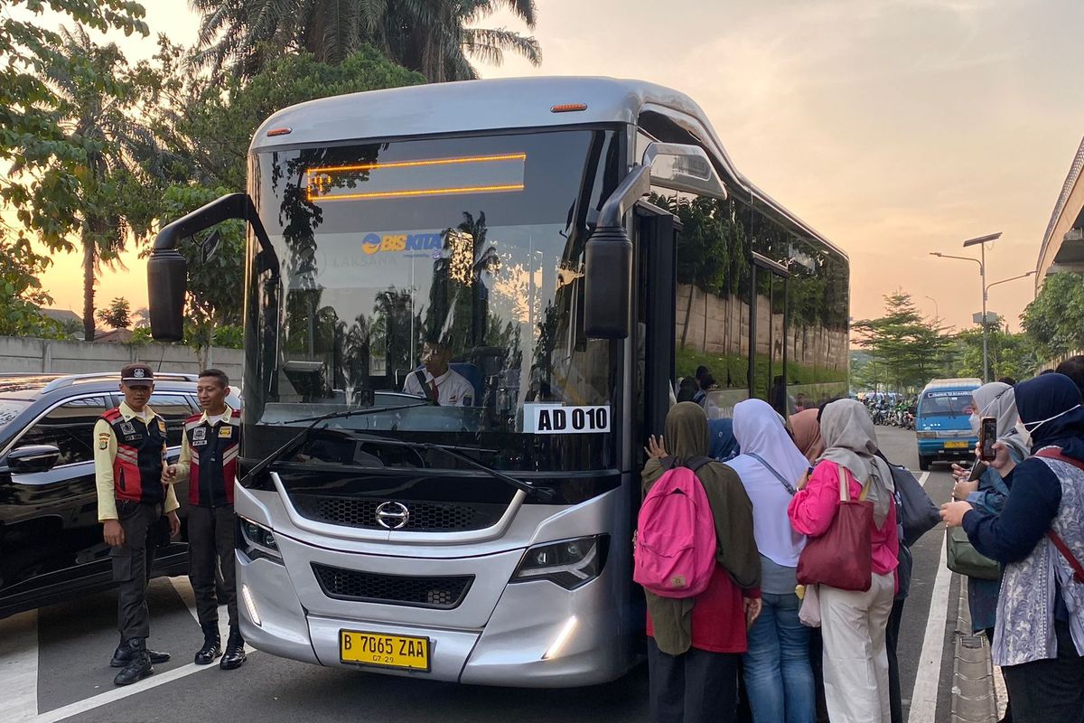 Warga: Bus Trans Depok Datangnya Lama, Saya Harus Menunggu Sekitar 15 Menit