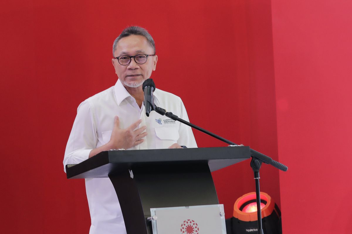 Menteri Perdagangan (Mendag) Zulkifli Hasan (Zulhas) saat membuka Indonesia Shopping Festival (ISF) 2023 di Jakarta, Kamis (10/8/2023).