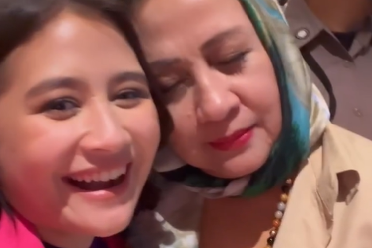 Prilly Latuconsina dan Yessy Gusman