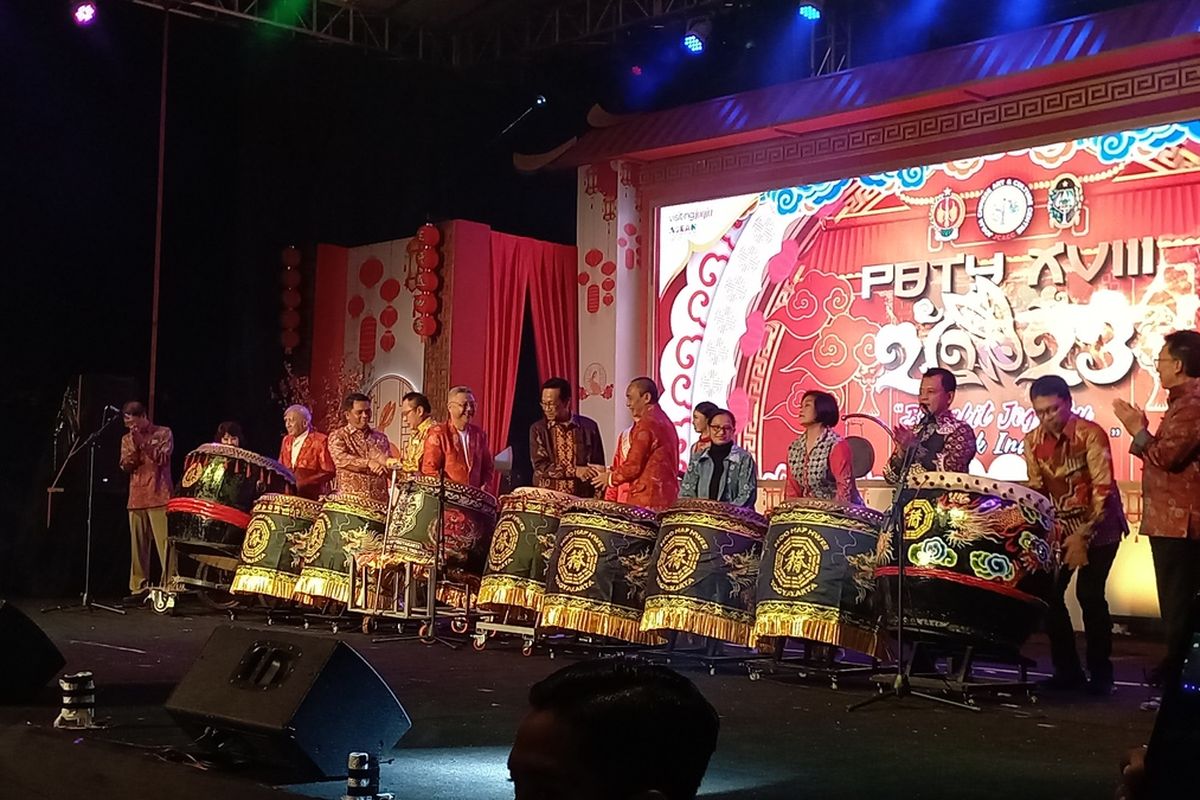 Sultan saat membuka PBTY 2023 di Kampung Ketandan, Senin (30/1/2023)