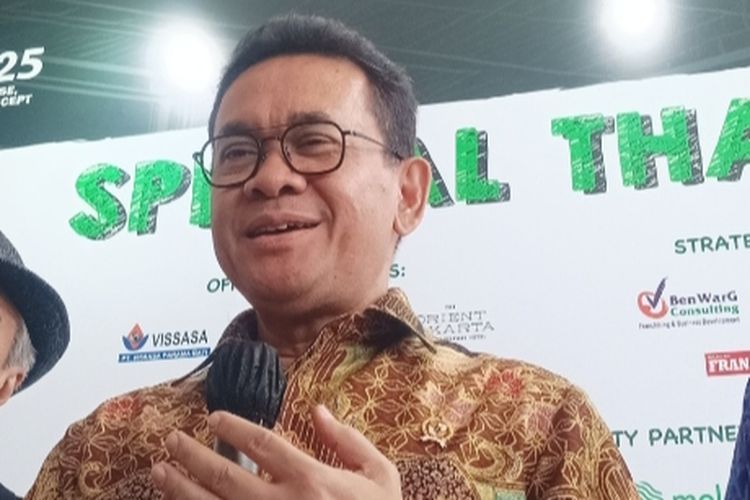 Mendag Budi Santoso memberikan keterangan usai menghadiri acara IFRA Business Expo 2025 di JCC, Senayan, Jakarta, Jumat (29/8/2025). 
