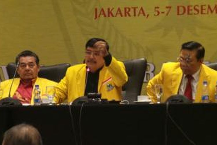 Ibnu Munzir tengah memimpis sidang dalam musyawarah nasional Partai Golkar IX di Hotel Mercure, Ancol, Jakarta, Sabtu (6/12/2014).