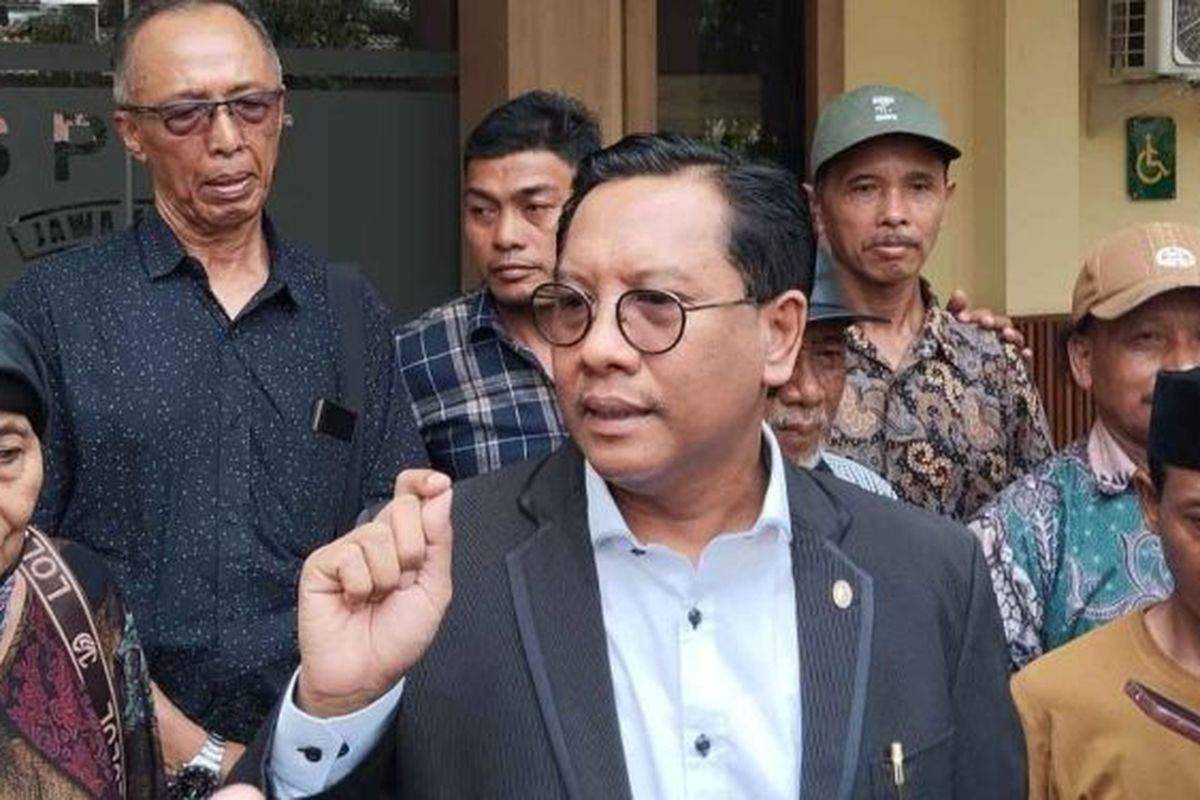 Puluhan warga Desa Ngajum Malang melapor ke Polda Jatim atas dugaan praktik mafia tanah, Rabu (24/9/2025).