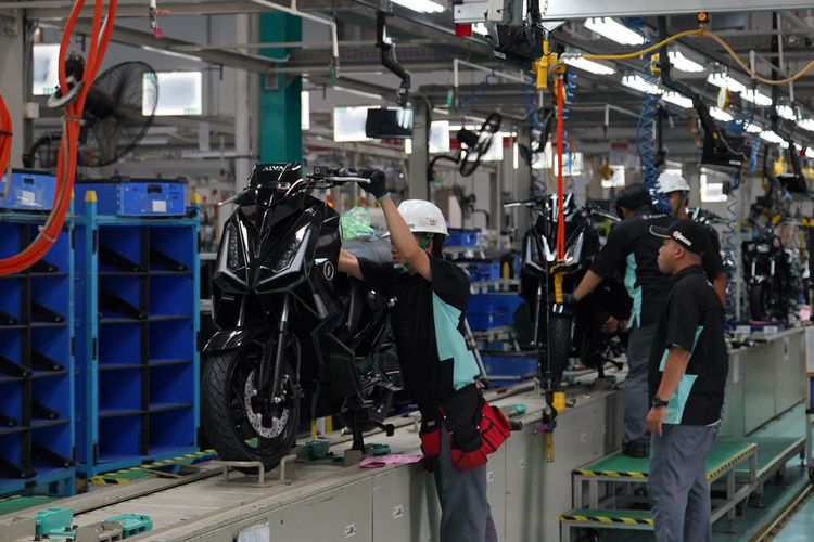 Pabrik motor listrik Alva berada di Kawasan Delta Mas, Cikarang.