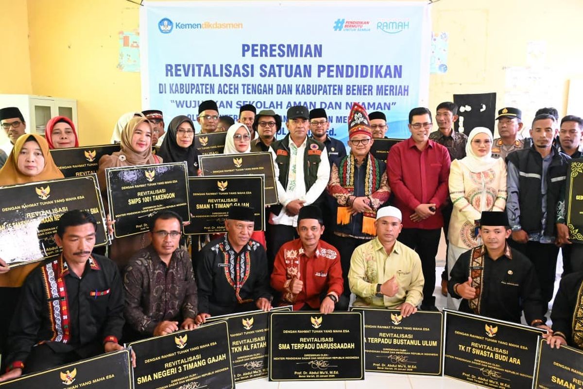 Peresmian sekolah hasil program Revitalisasi Satuan Pendidikan yang terpusat di SD Negeri 12 Bintang, Kabupaten Aceh Tengah dan SMA Negeri 1 Baktiya, Kabupaten Aceh Utara, Kamis (29/1/2026).