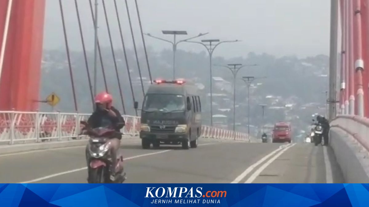 Sempat Membaik, Kota Ambon kembali Diselimuti Kabut Asap Pekat