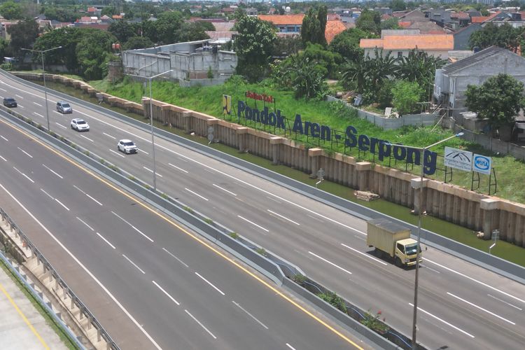 Jalan Tol Pondok Aren-Serpong atau Jalan Tol BSD.