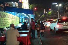 Trotoar Jalan Wahid Hasyim Diokupasi Pedagang dan Parkir Liar 