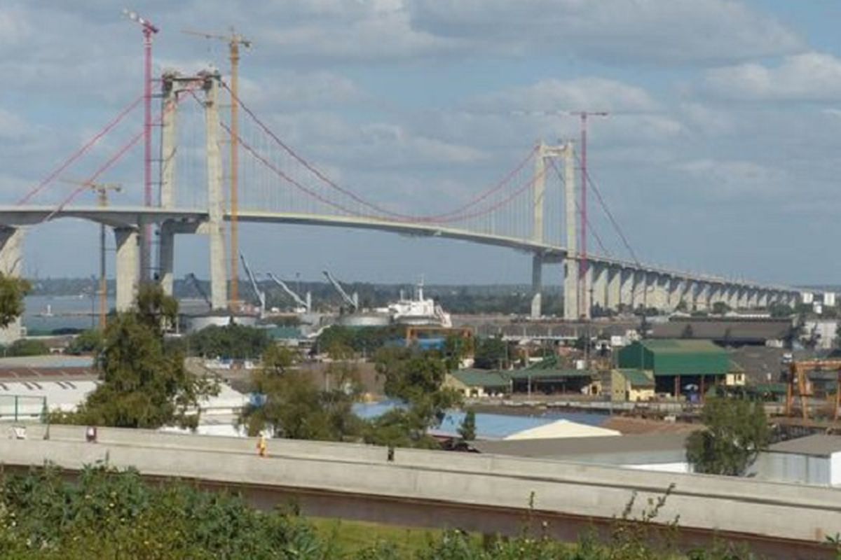 Jembatan Maputo-Katembe di Mozambik, Afrika.