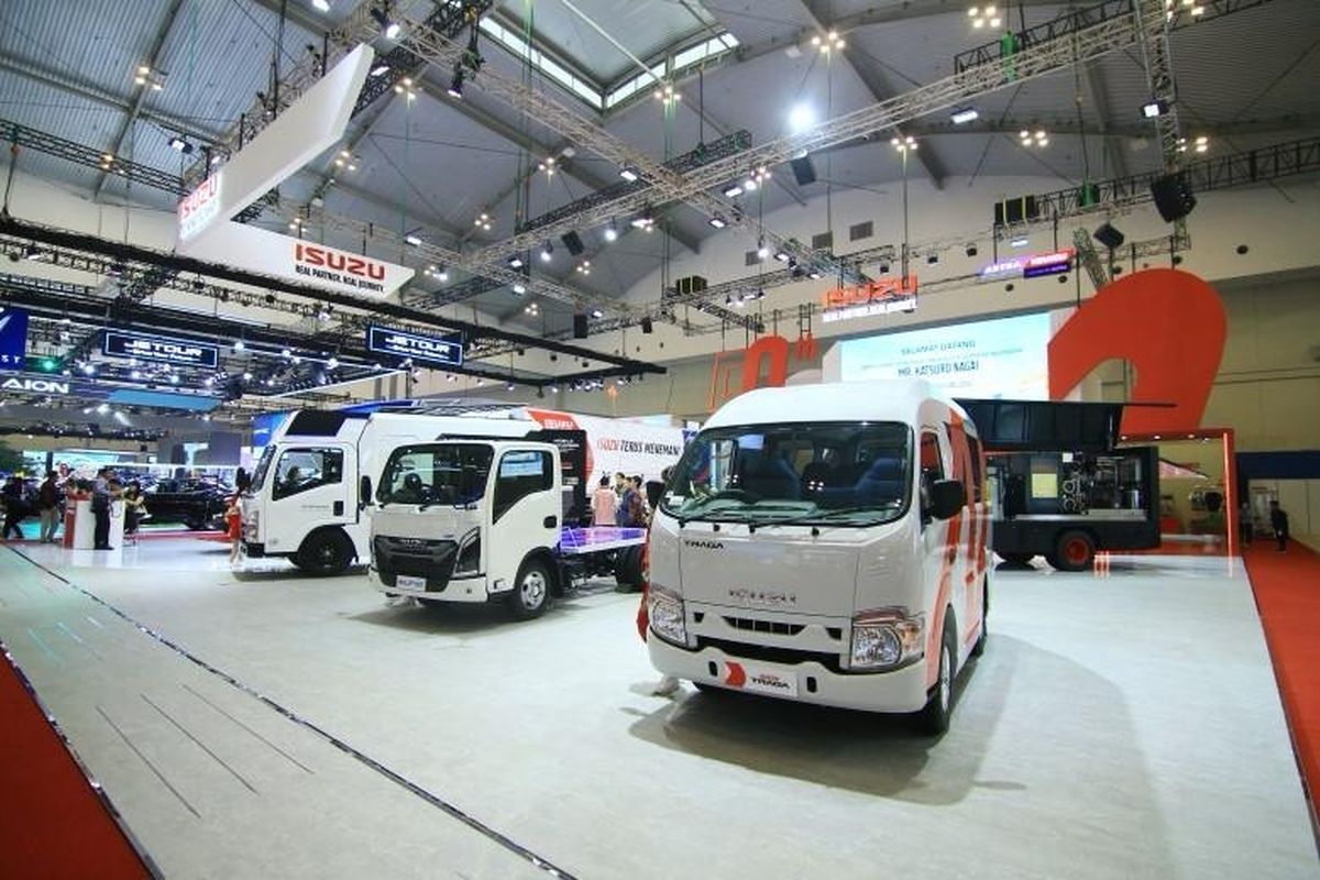 PT Isuzu Astra Motor Indonesia (IAMI) kembali ikut serta pada ajang Gaikindo Indonesia International Auto Show (GIIAS) 2024 yang berlangsung di Indonesia Convention Exhibition (ICE), BSD City, Tangerang, Banten, Kamis (18/7/2024) hingga Minggu (28/7/2024).