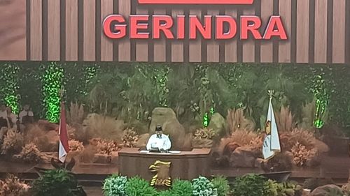 Prabowo Sapa Kader Gerindra yang Menang Pilkada: Perlu Dikasih Bonus Nggak?
