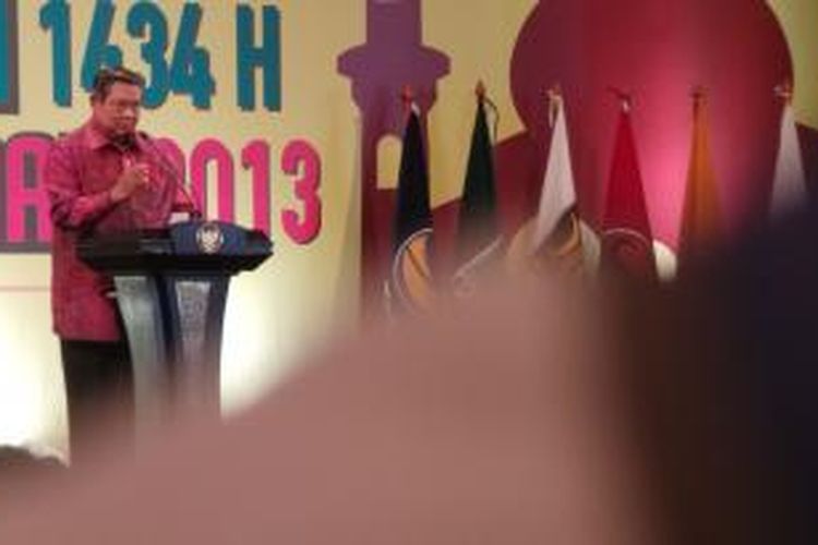Presiden Susilo Bambang Yudhoyono memberikan sambutan pada acara Silatuhrahim Idul Fitri 1434 H Partai Golkar di Hotel Shangri La, Jakarta, Senin (26/8/2013) malam.