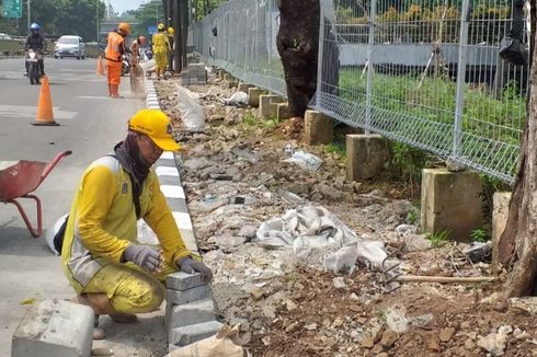 Pemkot Jaksel Bantah Ada PNS yang Terlibat dalam Pembongkaran Trotoar di Cilandak