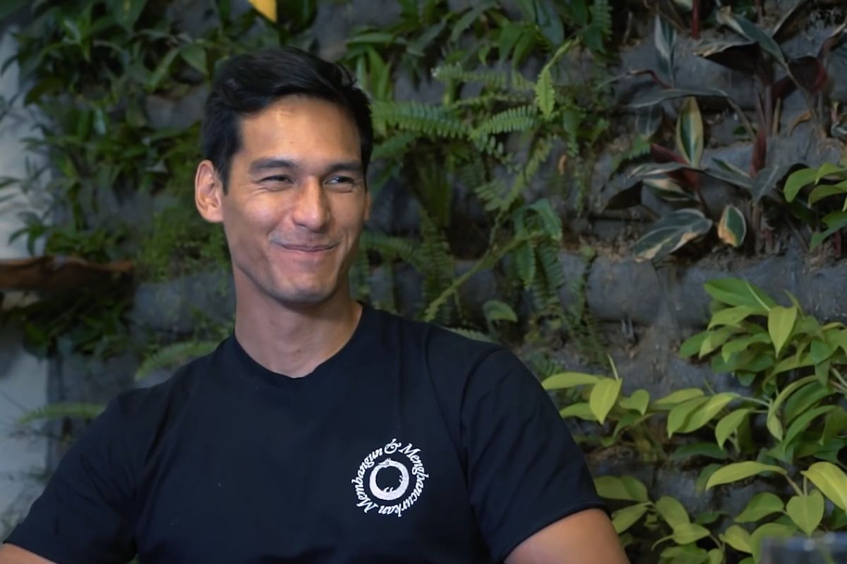 Richard Kyle saat berbincang dengan Denny Sumargo. (Bidikan layar YouTube Curhat Bang Denny Sumargo). 