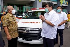 Toyota Serahkan Innova Ambulans buat Pemkot Bekasi