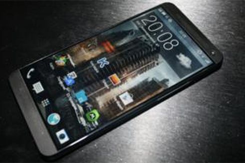 HTC One 2 Punya Slot Kartu Memori?