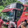 Hindari Agya, Bus Pariwisata Masuk Parit di Jalur Tengkorak Lembang