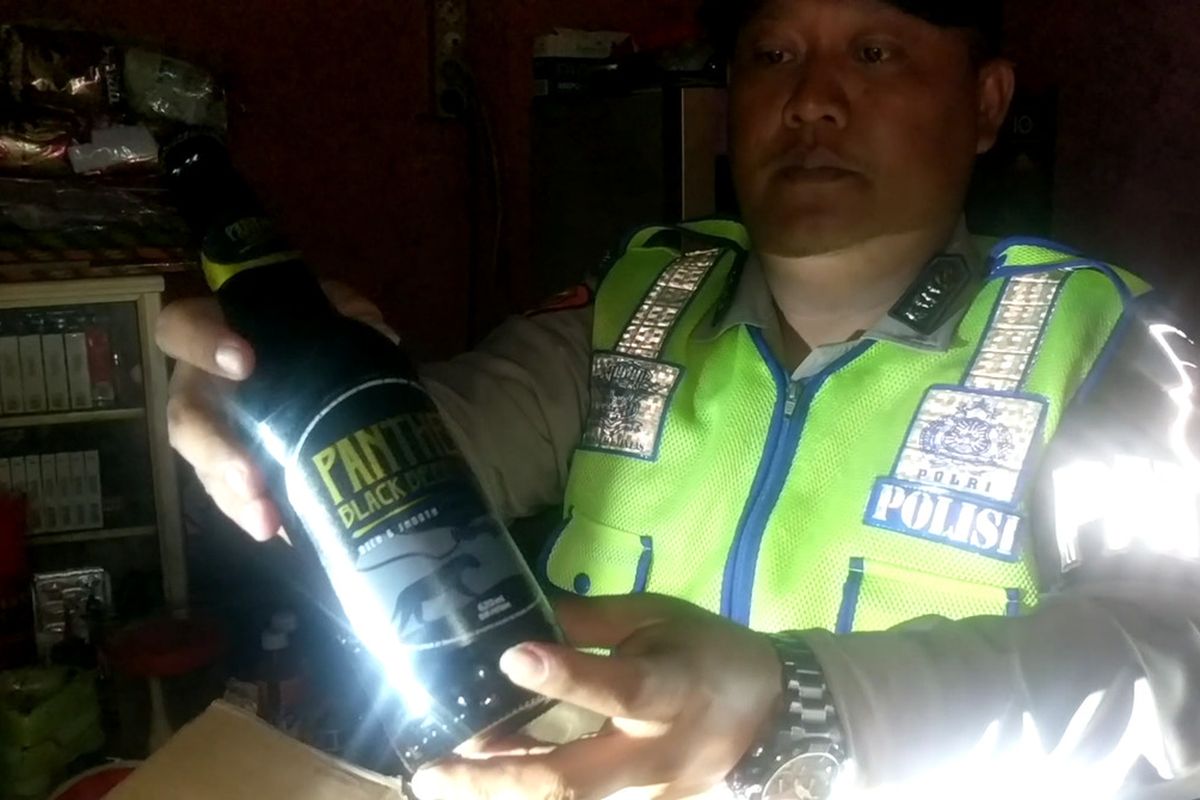 Penggerebekan lokalisasi gang royal, Jalan Rawa Bebek, Penjaringan, Jakarta Utara, Kamis (30/1/2020)