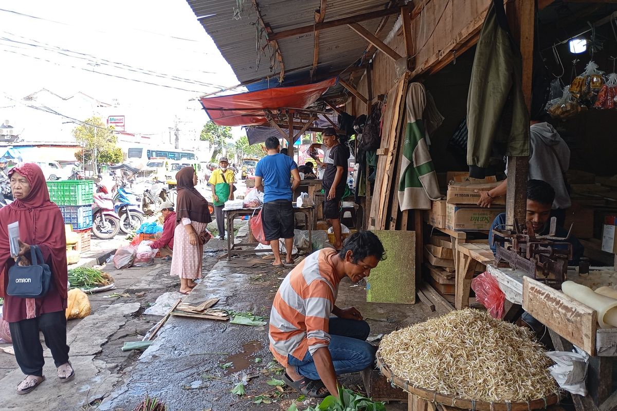 Pedagang Ancam Kembali Berjualan meski Kios di Jalan Merdeka Bogor Dibongkar