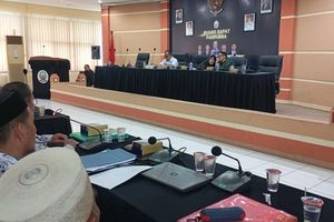 RDP Kasus Pemecatan Guru Abdul Muis dan Rasnal Digelar, Pejabat Disdik Tak Hadir