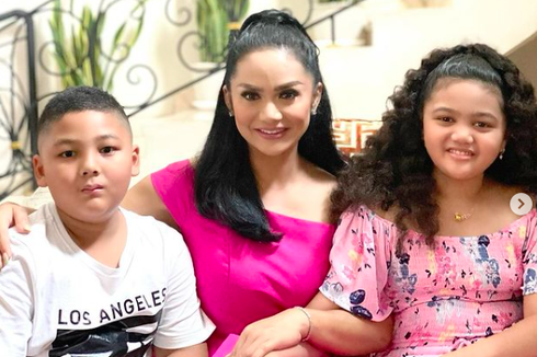 Amora Perdana Menyanyi di TV, Krisdayanti Berharap Anaknya Makin Giat Berlatih