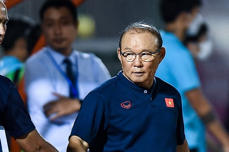 Pelatih timnas Vietnam Park Hang-seo seusai laga Vietnam vs Singapura pada laga persahabatan di Stadion Thong Nhat, Hio Chi Minh, 21 September 2022. Terkini, Park Hang-seo meminta maaf usai timnya kalah dari Thailand pada final Piala AFF 2022.