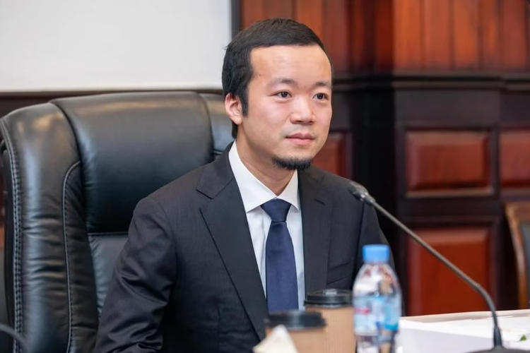 CEO Prince Holding Group, Chen Zhi menjadi sorotan global setelah dituduh sebagai dalang di balik jaringan penipuan kripto internasional senilai 14 miliar dollar AS atau sekitar Rp 232 triliun (kurs Rp 16.620 per dollar AS).