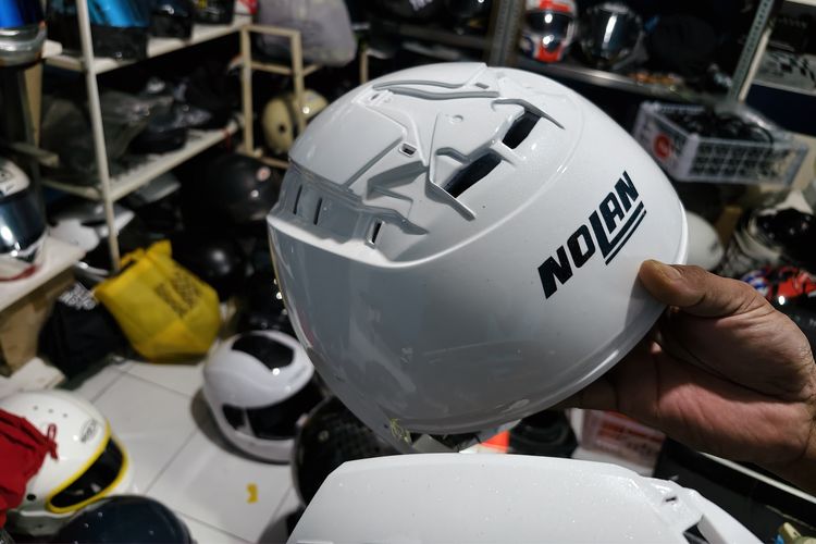 Problem Helm Premium Eropa: Busa Hancur di Iklim Tropis