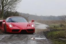 Gila, Ferrari Enzo Rp 13,2 M Dipaksa 