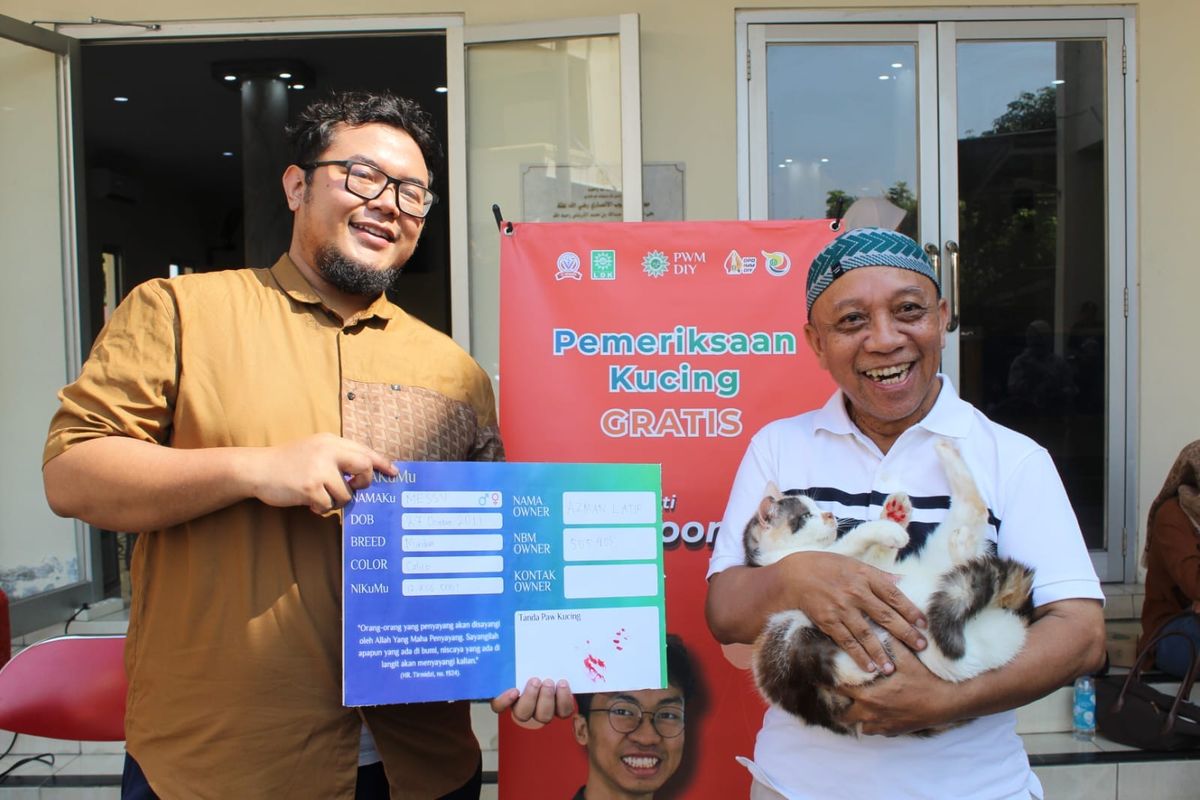Pemeriksaan Kesehatan Kucing Gratis dan peluncuran Komunitas Kucing Muhammadiyah (KucingMu) di halaman Gedung Muhammadiyah DIY pada Ahad (5/7/2026).