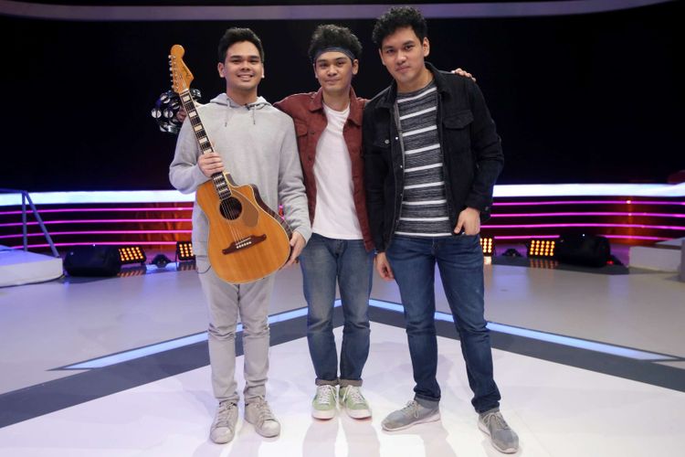 Lirik Dan Chord Lagu Sayap Pelindungmu Debut The Overtunes Halaman All Kompas Com