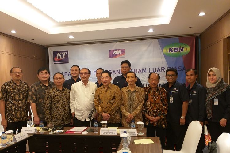 Dewan direksi dan komisaris PT Karya Citra Nusantara menghadiri RUPS Luar Biasa yang digelar di Hotel Borobudur Jakarta, Jumat (27/12/2019).