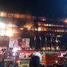 Kebakaran di Kejaksaan Agung Belum Padam, Warung Kuliner Sekitar Bulungan Tetap Beraktivitas