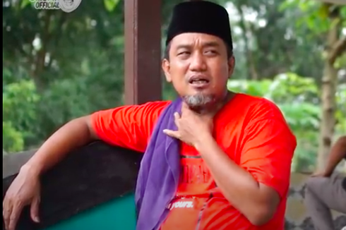 Bantu Santri, Azis Gagap Beri Modal untuk Jualan Kue Lebaran