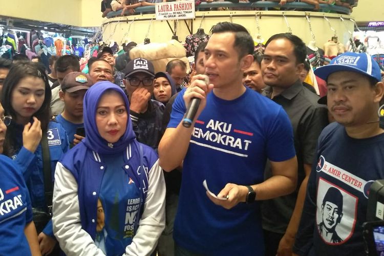 Agus Harimurti Yudhoyono ketika ditemui di pasar Cipulir, Jakarta Selatan, Kamis (14/3/2019). 