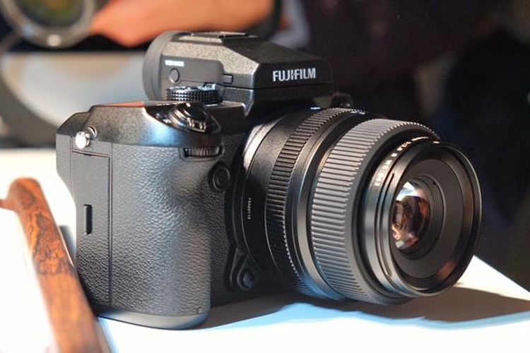 Kamera mirrorless medium format Fujifilm GFX 50S