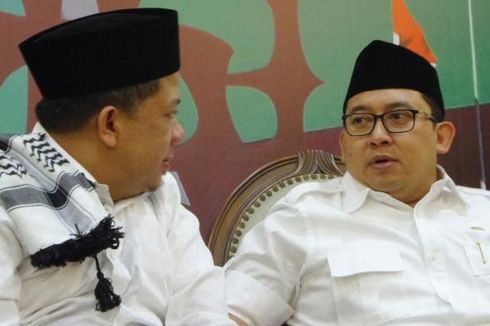 Fahri Hamzah dan Fadli Zon Senyum-senyum Lihat Demo Kasus 