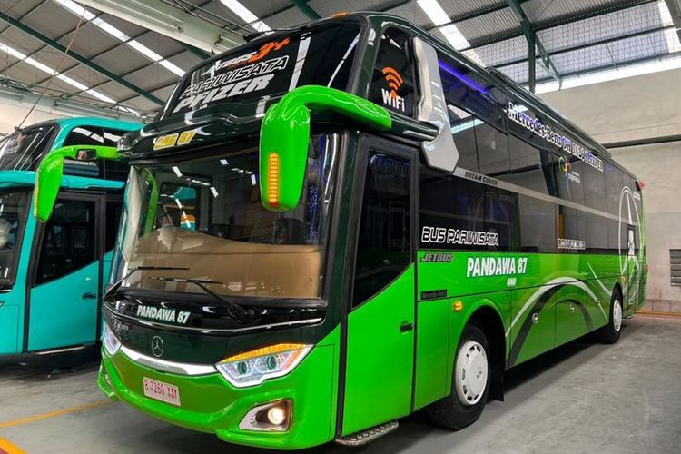 Bus pariwisata baru PO Pandawa 87