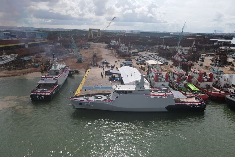 TNI Angkatan Laut (AL) ketambahan dua kapal patroli cepat (PC) 40M produksi galangan PT Citra Shipyard. Kedua kapal diberi nama Kapal Perang Republik Indonesia (KRI) Butana-878 dan KRI Selar-879.  Kepala Staf TNI AL (KSAL) Laksamana Muhammad Ali menghadiri shipnaming dan launching dua kapal itu di galangan PT Citra Shipyard, Kepulauan Riau, Batam, Selasa (7/5/2024).