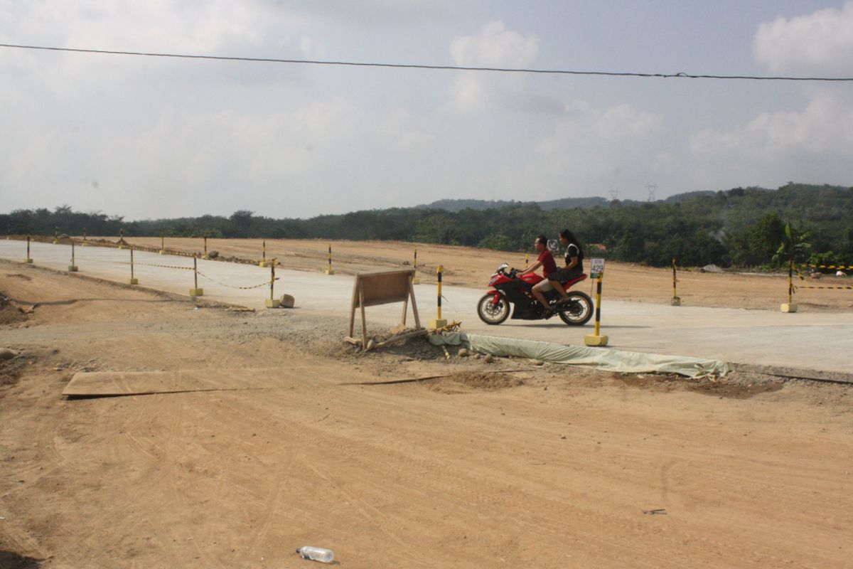 Persimpangan yang ada si desa Kertomulyo Brangsong. Kompas.com/Slamet Priyatin