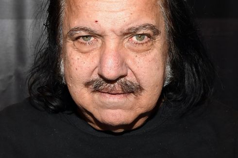 Aktor Porno Veteran Ron Jeremy Masuk Rumah Sakit Jiwa