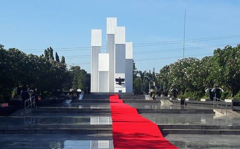 Kalibata Heroes Cemetery in Jakarta: A Place to Contemplate on Past Sacrifices