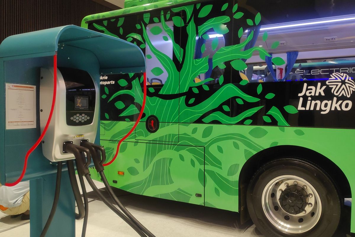 Pameran Busworld resmi dibuka, Rabu (20/3/2019). Pameran ini berlangsung di JI EXpo Kemayoran dan menampilkan bus model terbaru dan tercanggih serta bus model lawas