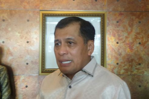 Nurdin Halid Tegaskan Kepemimpinan Novanto di Golkar Tetap Dievaluasi