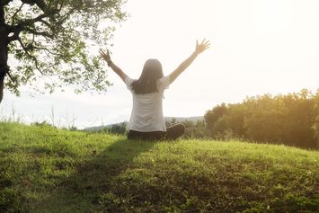 7 Manfaat Berjemur di Pagi Hari yang Perlu Kamu Tahu