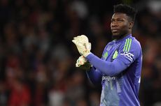 Pernyataan tersebut sejalan dengan pandangan Kiyosaki sebelumnya yang kerap mengkritik kebijakan moneter dan belanja pemerintah, yang menurutnya menggerus daya beli mata uang dalam jangka panjang.Ia juga pernah memprediksi harga perak mencapai 68 dollar AS pada 2023, meski sempat diragukan saat itu.Unggahan Kiyosaki mendapat respons positif dari sejumlah pengguna X. Salah satu pengguna menilai, di tengah ekspansi moneter global yang berlangsung serempak dan penurunan suku bunga riil, komoditas seperti perak semakin diminati sebagai penyimpan nilai.Kondisi ini disebut berbeda dari siklus sebelumnya karena adanya pergeseran minat institusi ke aset keras.Baca juga: Robert Kiyosaki Jual Bitcoin Senilai Rp 37,5 Miliar, Apa Alasannya?Pengguna lain menyoroti peran permintaan industri dan arus safe haven dalam mendorong reli harga perak sepanjang tahun ini. Namun, ia juga mengingatkan potensi volatilitas yang masih berlanjut seiring perak membidik level harga yang lebih tinggi.Sentimen positif turut disampaikan Anuj Gupta, Direktur Ya Wealth Global Research. Ia mencatat harga perak telah naik lebih dari 150 persen sepanjang tahun ini, didorong oleh permintaan investasi serta kebutuhan fisik dari sektor industri.