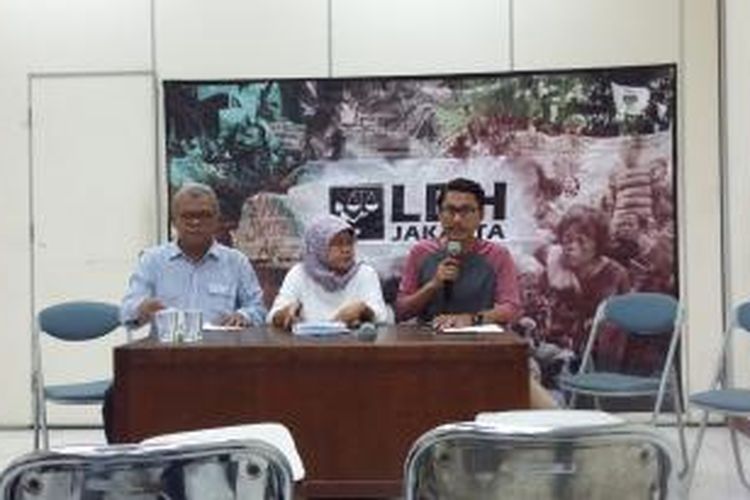 Konferensi pers tim kuasa hukum Ketua nonaktif KPK Abraham Samad, di Gedung LBH, Jakarta Pusat, Kamis (17/9/2015).