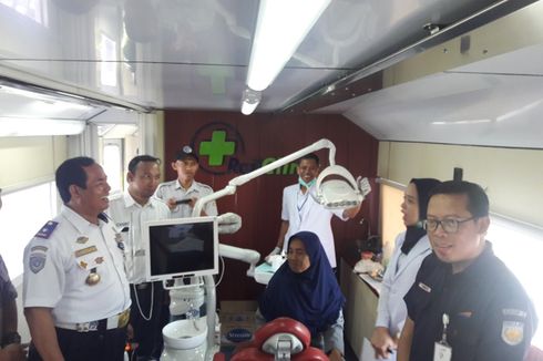 PT KAI Selenggarakan Pengobatan Gratis Rail Clinic di Stasiun Wanareja Garut 