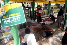 Warga di Jombang Berdonasi dengan Membeli Salak dan Tomat Korban Erupsi Semeru yang Tak Sempat Dipanen
