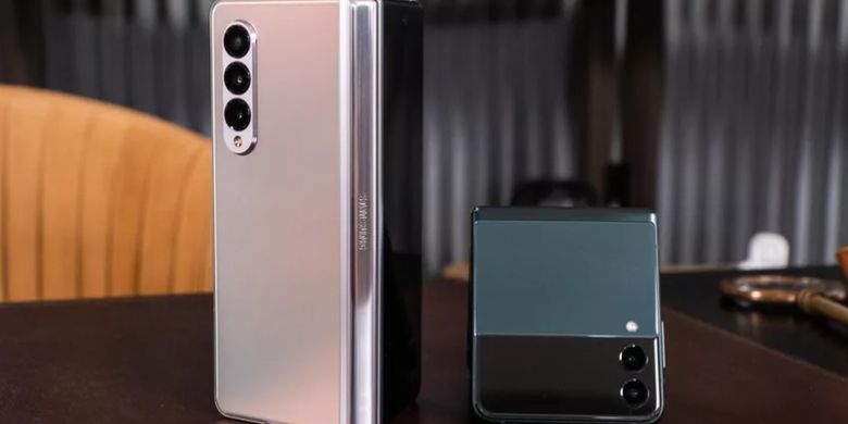 Parah! Video Samsung Ungkap Rahasia Ketangguhan Galaxy Z Fold 3 dan Z Flip 3